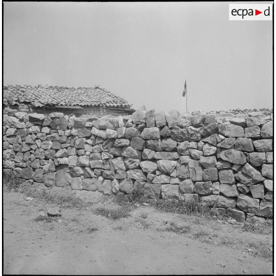Prise d’armes à la 3eme compagnie du 15e BCA. [Description en cours]<br>