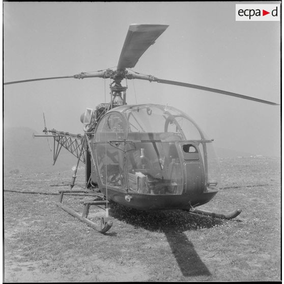 Prise d’armes à la 3eme compagnie du 15e BCA. [Description en cours]<br>