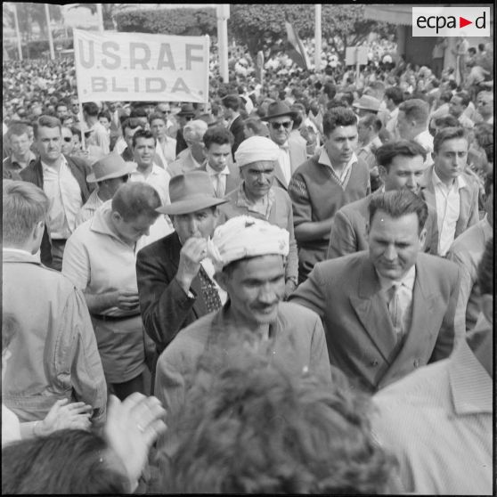 Manifestation à Alger. [Description en cours]