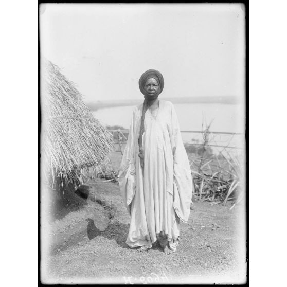 Tibati. Chef de race Peuhl. [légende d'origine]