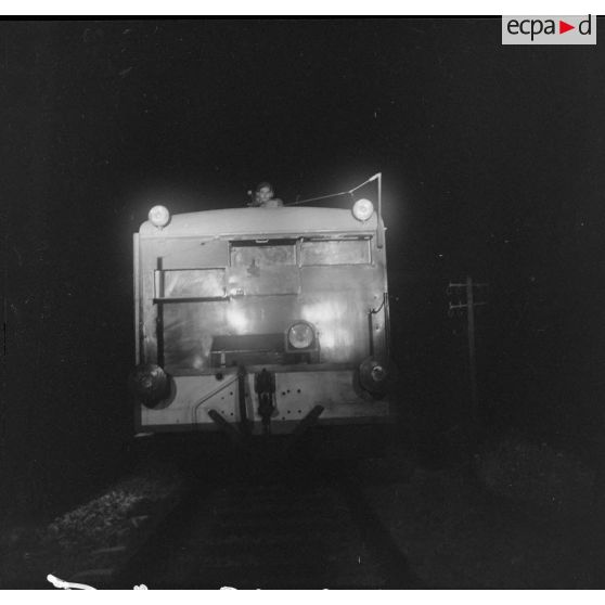 Coopération de cheminots et de militaires. [Description en cours]