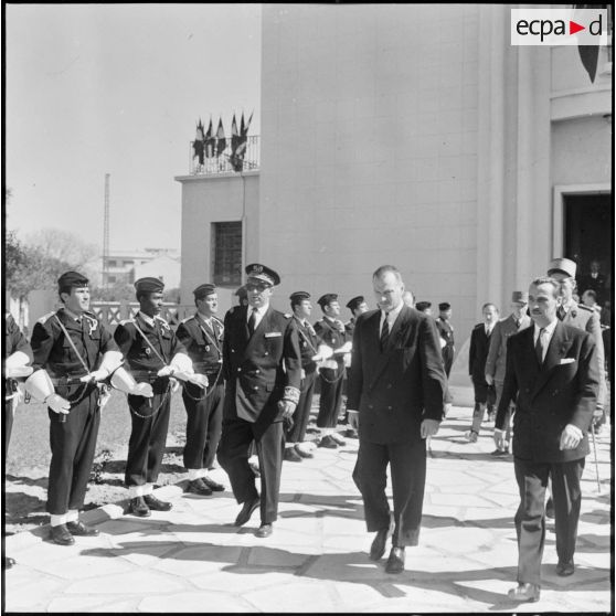 Batna. Sortie de la préfecture des autorités.