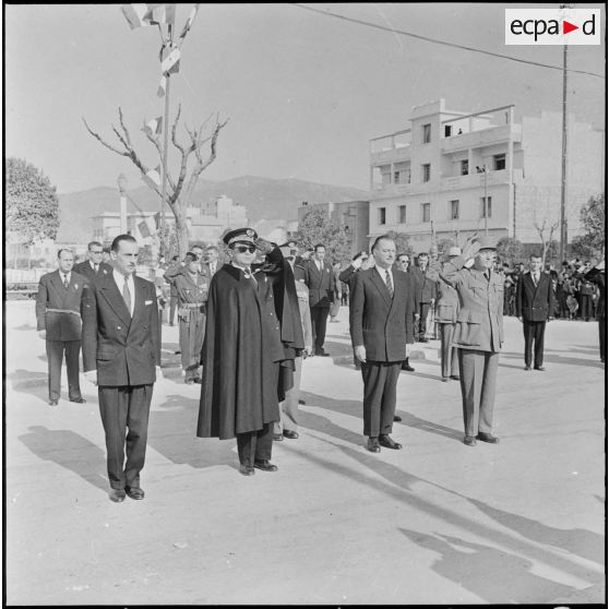 Batna. Les autorités saluent les troupes.
