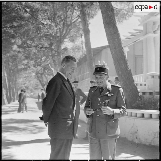 Zarifet. Des autorités s'entretiennent.