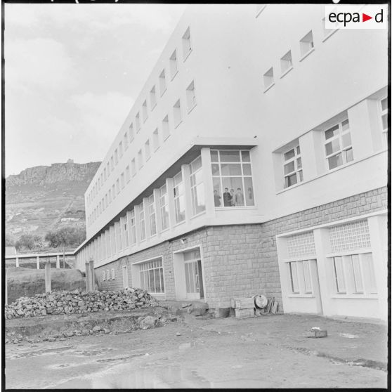 Le lycée de Tlemcen.