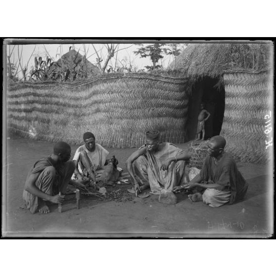 Tibati. Forgerons Boutés. [légende d'origine]