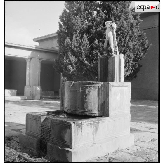Timgad. Fontaine.