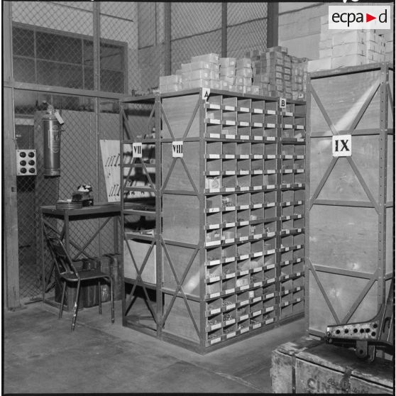 Entrepôts et ateliers de la gestion des subsistances militaires. Stock.