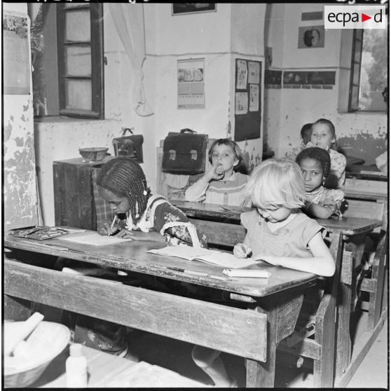 Tamanrasset. Une des salles de classe de l'école de filles.