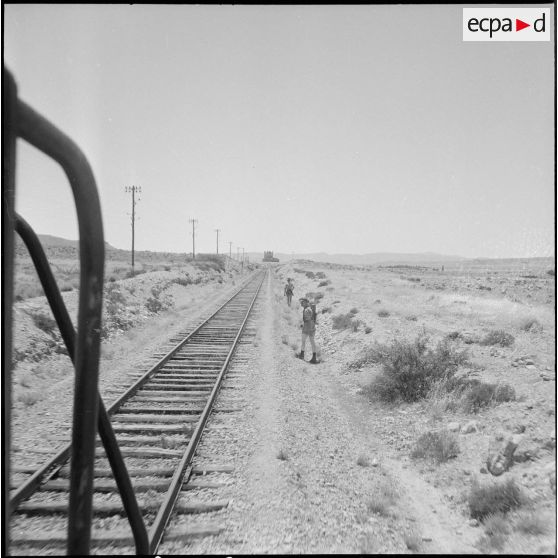 Transport ferroviaire de pétrole sur la ligne Philippeville-Touggourt. [Description en cours]