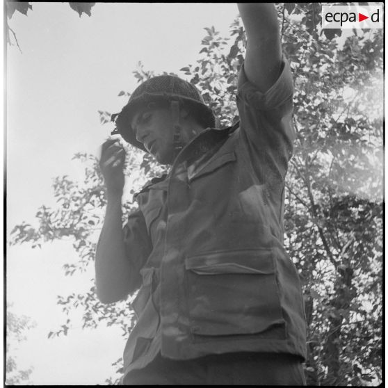 Vie quotidienne de fusiliers-marins. [Description en cours]