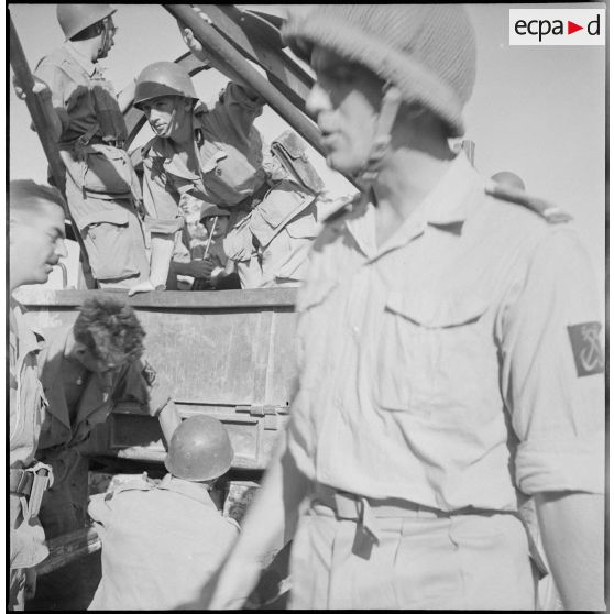 Vie quotidienne de fusiliers-marins. [Description en cours]