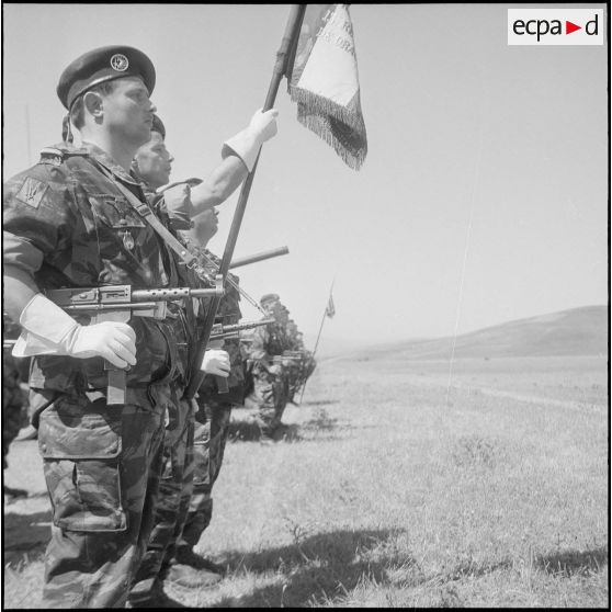 Passation de commandement au 13e RDP en Zone Est Algérois (ZEA). [Description en cours]