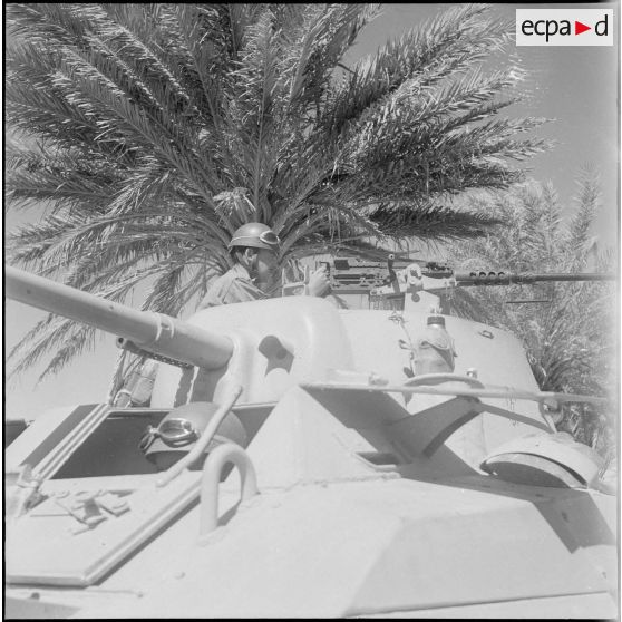Opération dans le désert. [Description en cours]