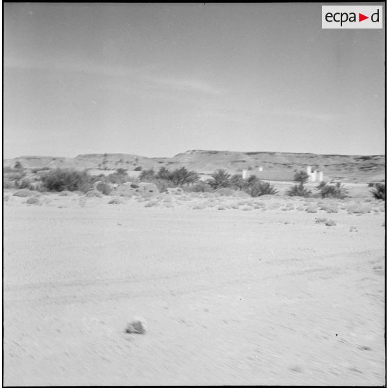 Opération dans le désert. [Description en cours]