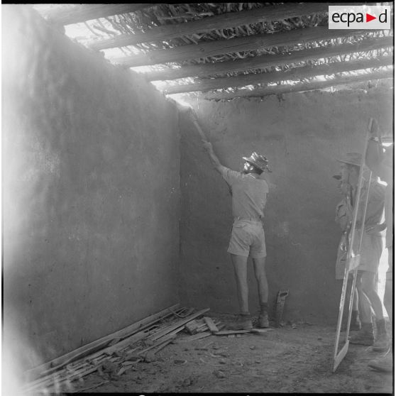 Campement militaire dans le désert. [Description en cours]
