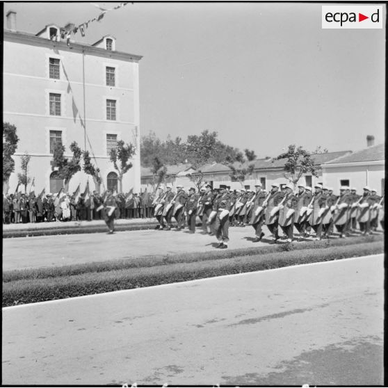 Sidi-Bel-Abbès. Commémorations du 97ème anniversaire du combat de Camerone. Défilé.
