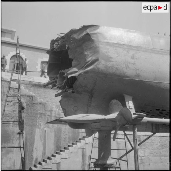 Alger. Avarie du sous-marin Laubie.