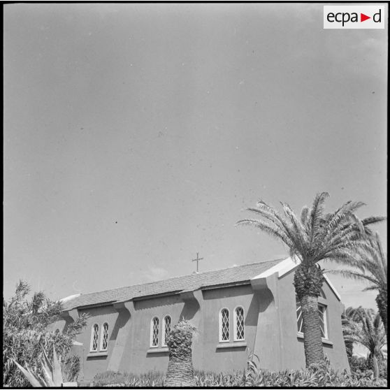 Cap Matifou. Centre Siroco. Eglise.