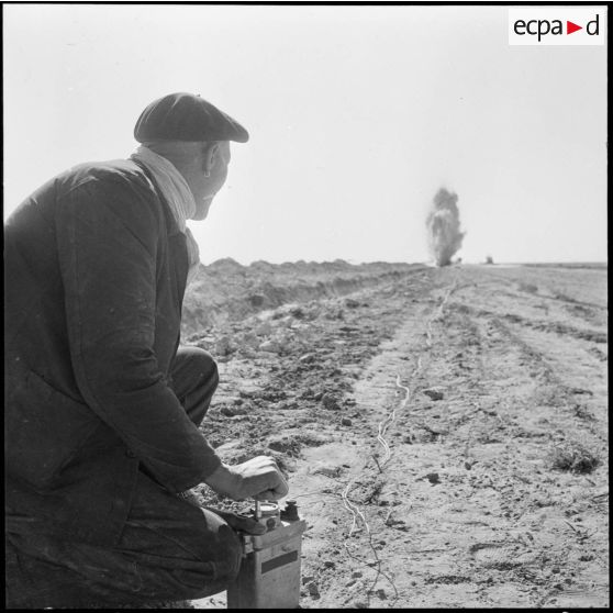 Gazoduc d'Arzew. Un ouvrier fait exploser une zone.