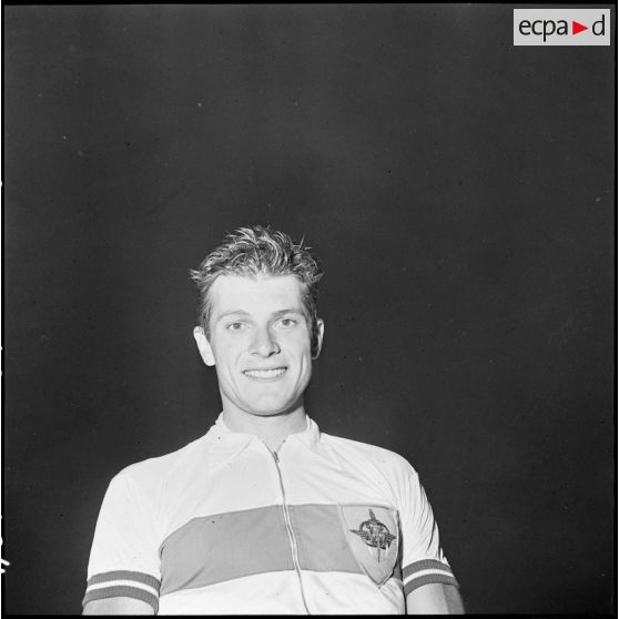 Bône. Championnats de France de cyclisme militaire. Portrait de Roland Lacombe.