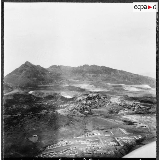 Vue aérienne des mines du djebel Ouenza.
