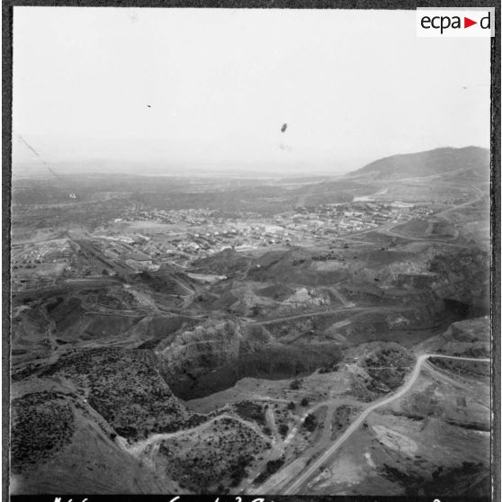 Vue aérienne des mines du djebel Ouenza.