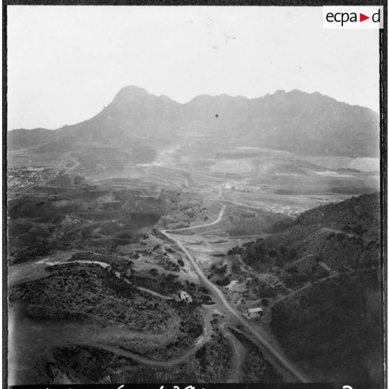 Vue aérienne des mines du djebel Ouenza.