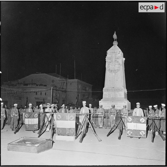 Saint Arnaud. Anniversaire de la création du 3e régiment des tirailleurs (RT). Les drapeaux du 11e, 3e et 15e RT pendant la veillée d'armes.