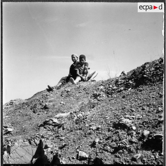 Rovigo. Tournage du film "Autodéfense". Portrait de deux enfants.