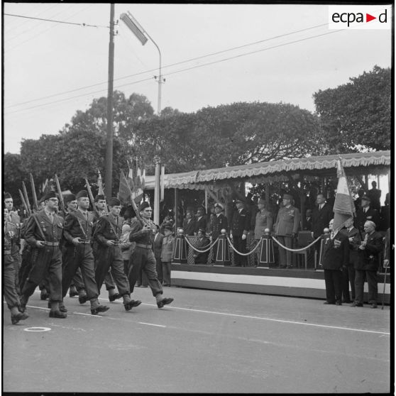 Alger. Cérémonies du 11 Novembre. Les tribunes pendant le défilé.