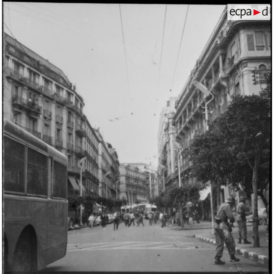 Alger. Les manifestations du 11 novembre 1960. Journée mouvementée.