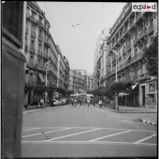 Alger. Les manifestations du 11 novembre 1960. Journée mouvementée.