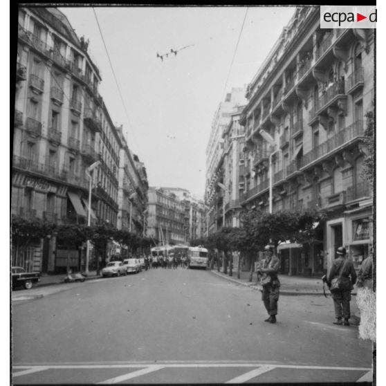 Alger. Les manifestations du 11 novembre 1960. Journée mouvementée.