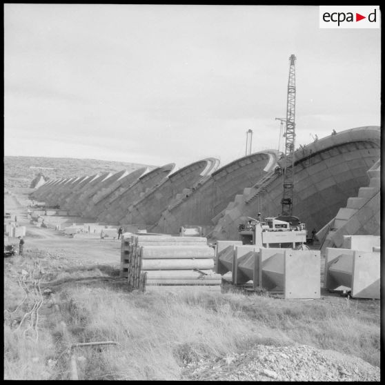 Construction du barrage du Mefrouch.