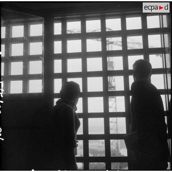 Alger. Intérieur d'un HLM (habitation à loyer modéré).