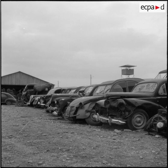 Rouïba. Etablissement régional du matériel (ERM). Véhicules accidentés