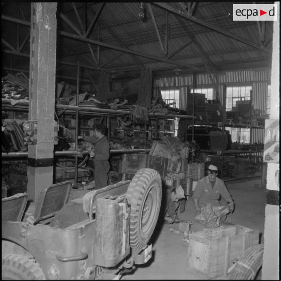 Rouïba. Etablissement régional du matériel (ERM). Différents magasins.