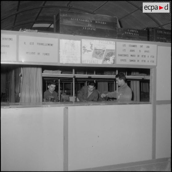 Rouïba. Etablissement régional du matériel (ERM). Magasin d'habillement.