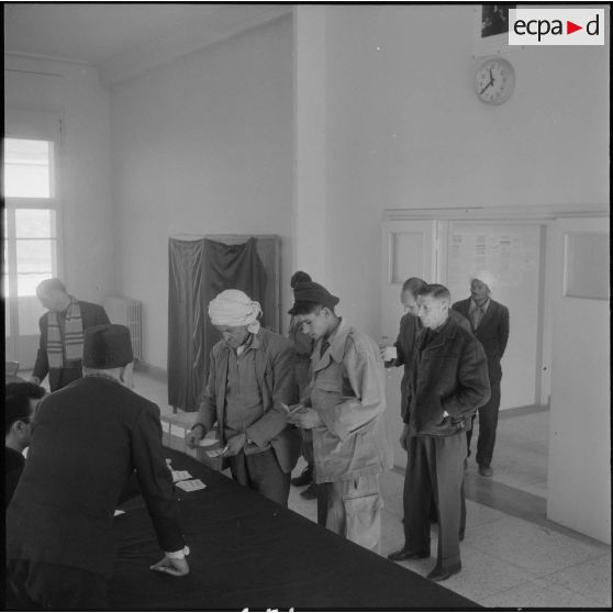 Lamoriciere. Référendum sur l'autodétermination. Bureau de vote.