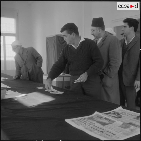 Lamoriciere. Référendum sur l'autodétermination. Bureau de vote.