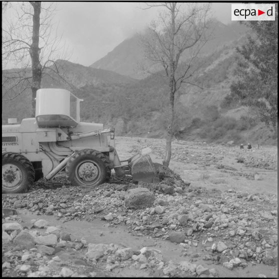 Inondations dans les gorges de Kerrata. L'oued en crue.
