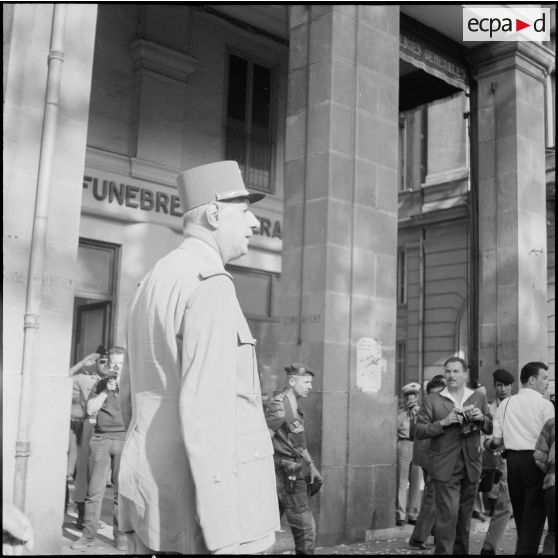 Le général de Gaulle à Bône. [Description en cours]