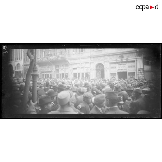 [Camp retranché de Salonique-Topcin. Visite de l'Etat Major. Le général Mordropoulos à cheval [illisible] général Bailloud.]