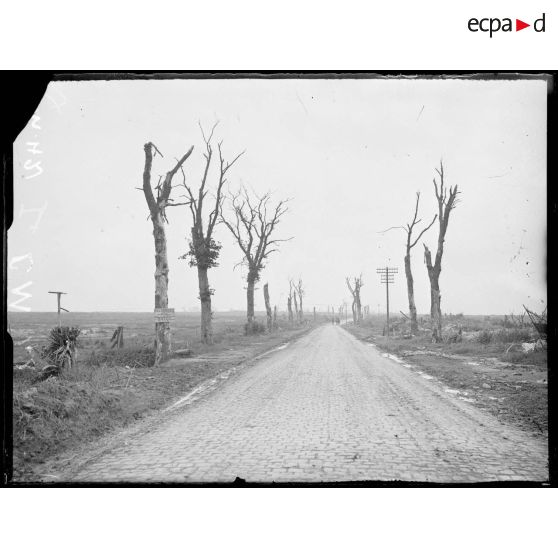 Pas-de-Calais, route de Ronville à Beaurains. [légende d'origine]