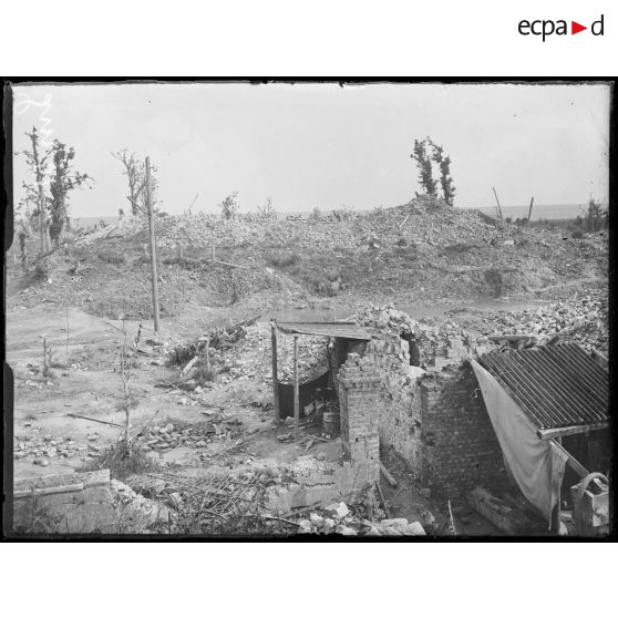 Neuville-Vitasse, Pas-de-Calais, Ruines. Emplacement de l'église détruite. [légende d'origine]