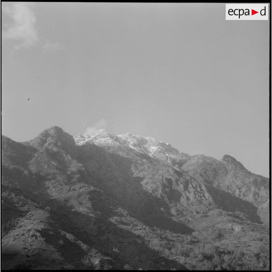 Poste d'Agmoune. 5e compagnie du 57e régiment d'infanterie (RI). Des montagnes.