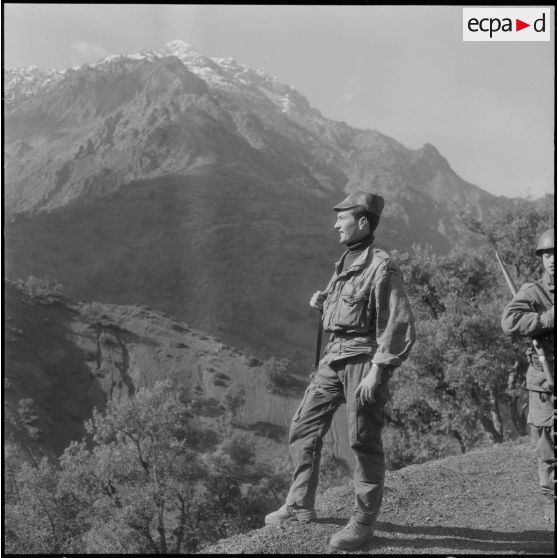 Secteur d'Agmoune. 5e compagnie du 57e régiment d'infanterie (RI). Sentinelle.