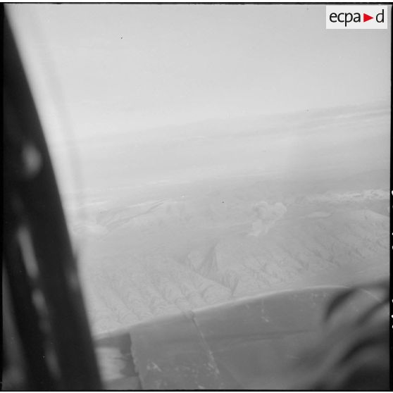 Le groupe Guyenne. Explosion au sol vue d'un Douglas B 26 Invader.