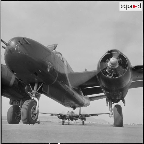 Le groupe Guyenne. Le Douglas B 26 Invader au sol.